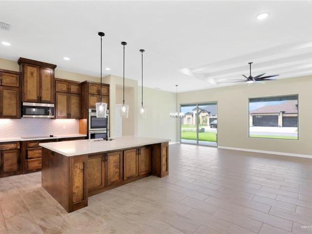 6305 Willow Wood Lane
