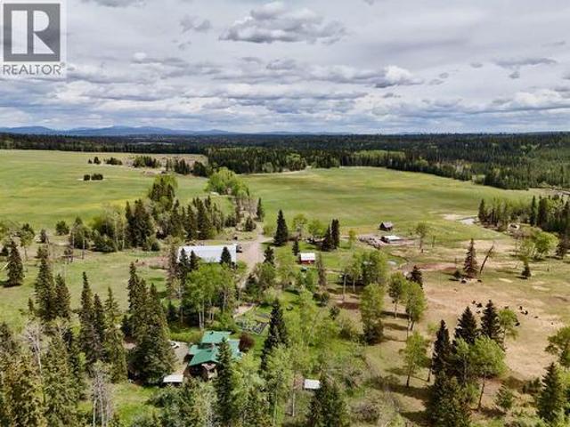 6300 6 N Horse Lake Road, 100 Mile House, BC, V0K 2E3 house for sale | Listing ID R3132 | Royal LePage