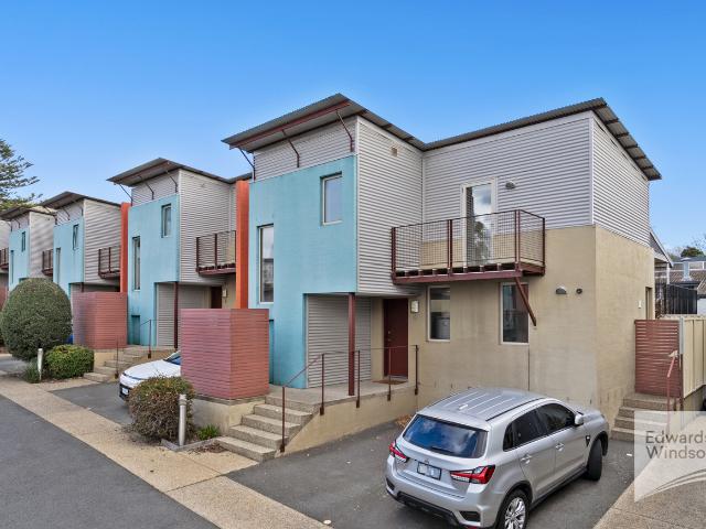 6/301 Murray Street North Hobart 7000 Australia Edwards Windsor