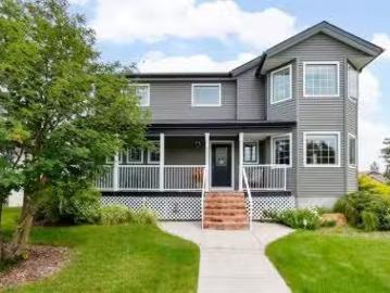 House for sale in Olds, Alberta - Parking