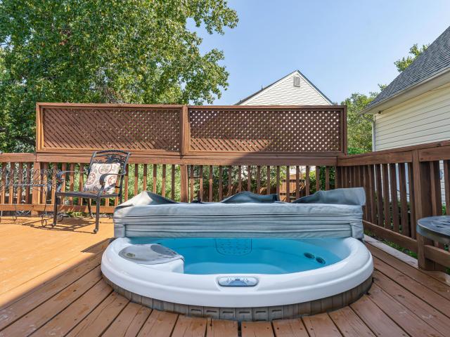 6301 Willowlawn Drive