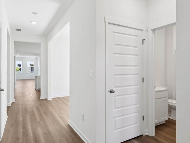 6302 Redwood Trail