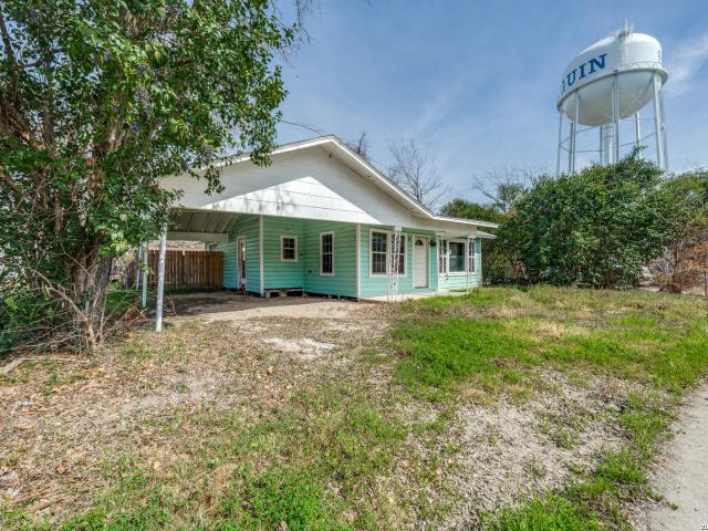 630 E Ireland St, Seguin, TX 78155 | MLS #1944