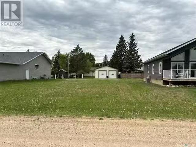 630 Lunn Street, Asquith, SK, S0K 0J0 vacant land for sale.