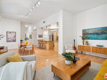 630 W 6th Street 505