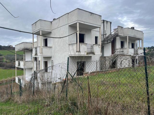 Palazzo 630mq