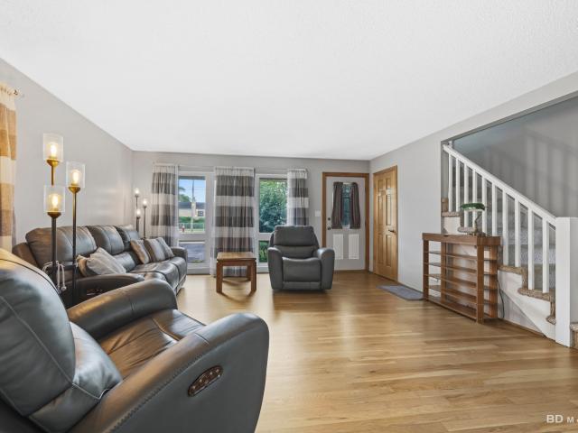 6314 W 85th Street
