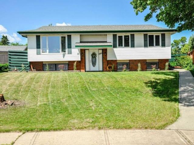 6314 44A Avenue, Camrose, AB, T4V 0B4 house for sale | Listing ID A2330 | Royal LePage