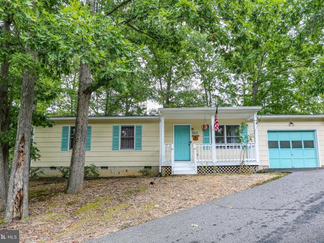 6317 Plantation Forest Dr, Spotsylvania, VA 22553 | MLS #VASP2042