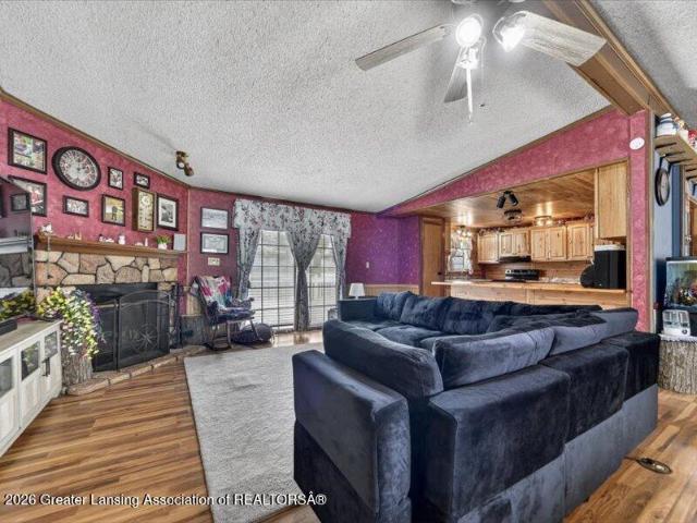 6312 Portland Road