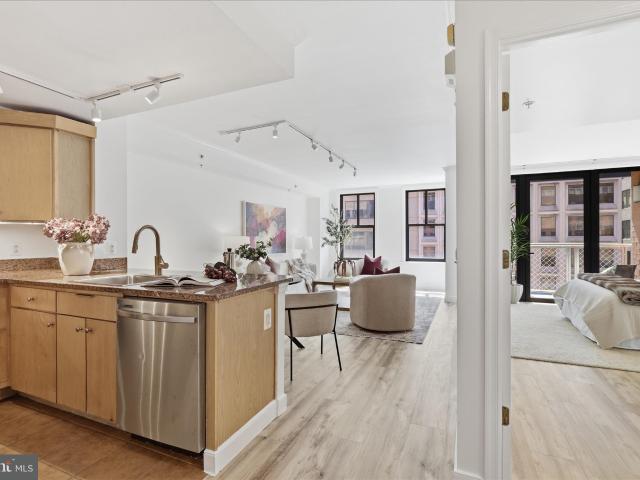 631 D St NW, Unit 827, Washington, DC 20004 | MLS #DCDC2269