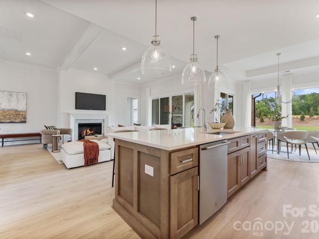 631 Lochaven Road