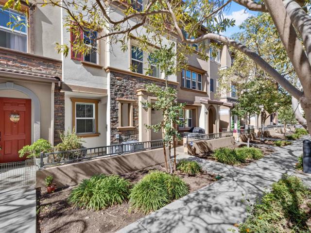 631 Moss Way