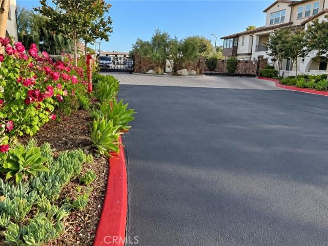 631 W Foothill 26
