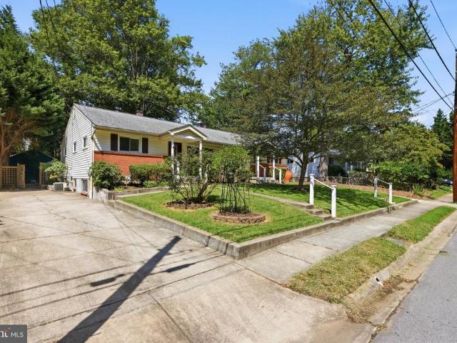 631 W Lynfield Drive