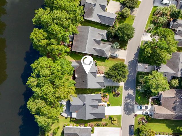 6320 Longwood Dr