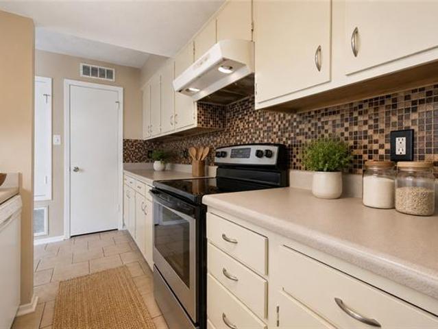 6320 Riverside Dr, Unit 350, Metairie, LA 70003 | MLS #2564
