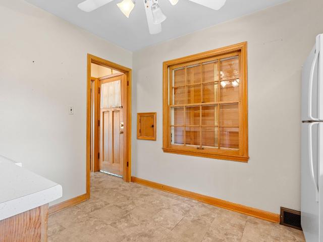 6339 N Bay Ridge Ave
