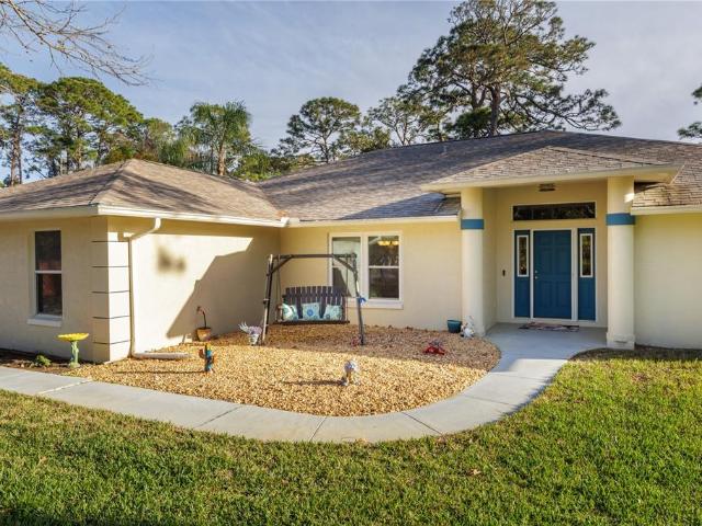 633 Art Center Ave, New Smyrna Beach, FL 32168 | MLS #FC316711