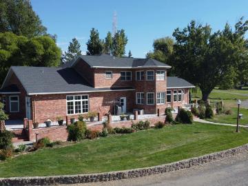 633 E Main St, Cedaredge, CO 81413 | MLS #828732