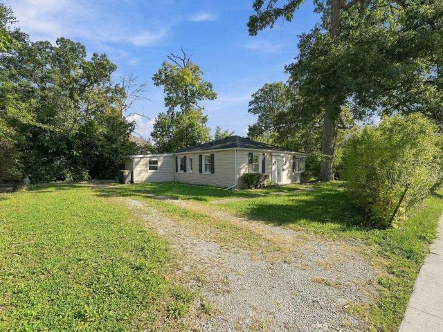 633 Ridgewood Drive