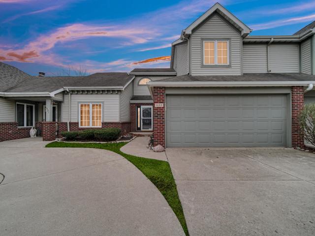 633 W 94th Court