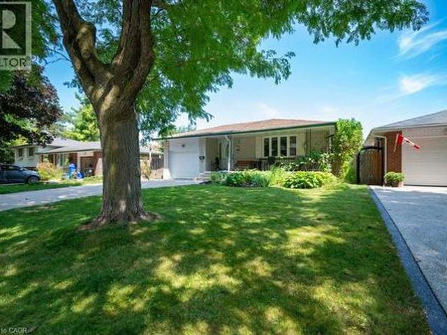 634 Cedargrove Place, Waterloo, ON, N2L 4Y9 house for sale | Listing ID 40855 | Royal LePage