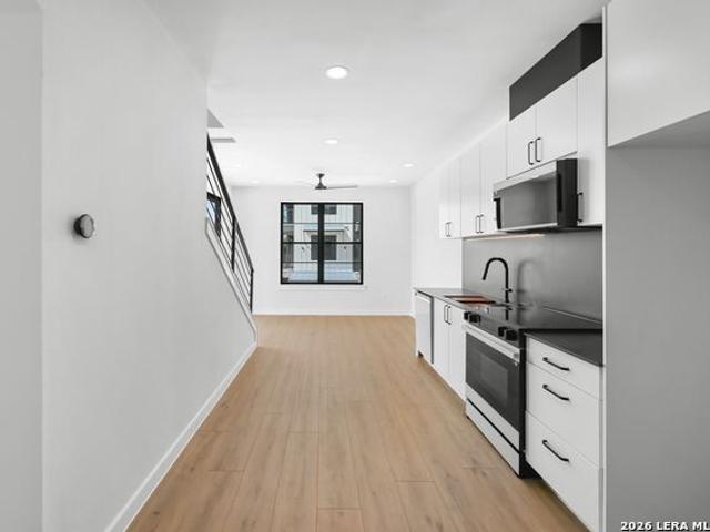 634 Central Parkway, Unit 1201
