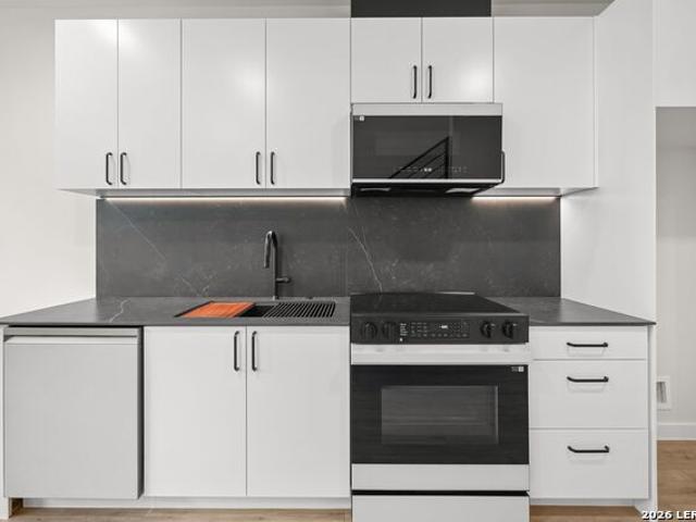 634 Central Parkway, Unit 1204