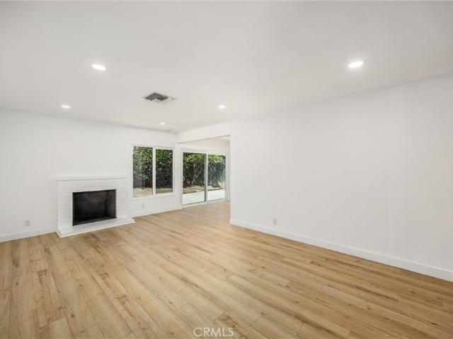 634 E Pioneer