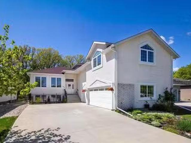 634 Fairmont Road, Winnipeg, MB, R3R 1B1 Luxury House for sa.