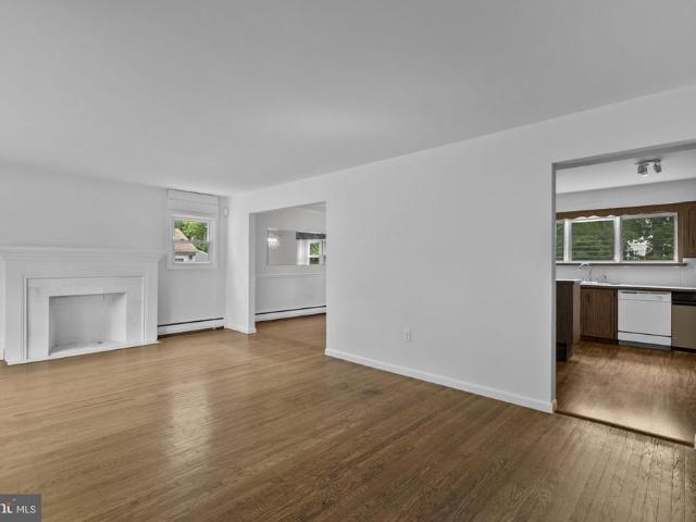634 Hutchinson Terrace