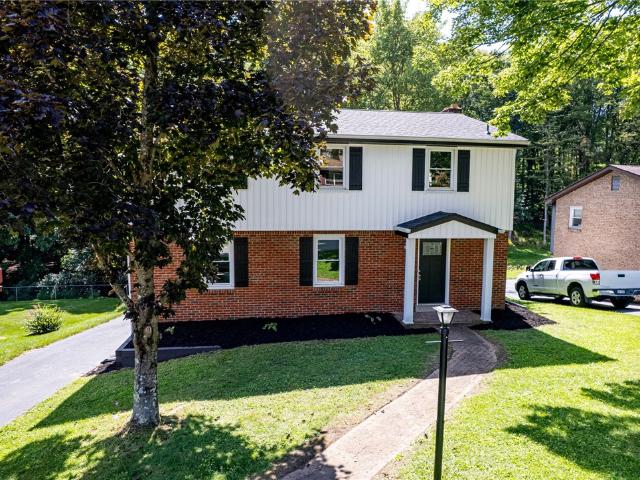 634 Stamford Dr