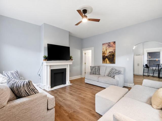 634 W 12th Street