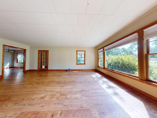 634 W Main Street