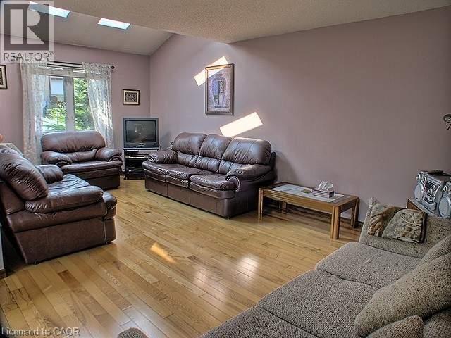 634A NE PINEROW Crescent, Waterloo, Ontario, N2T2K8