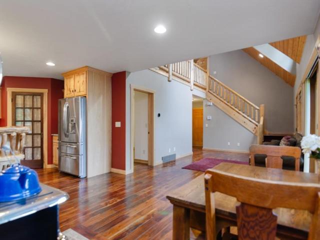 6352 wayfaring lane