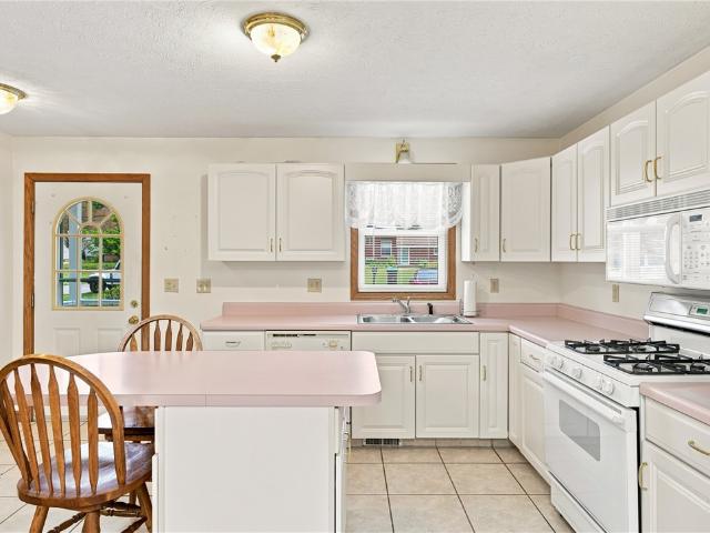 635 Cohasset
