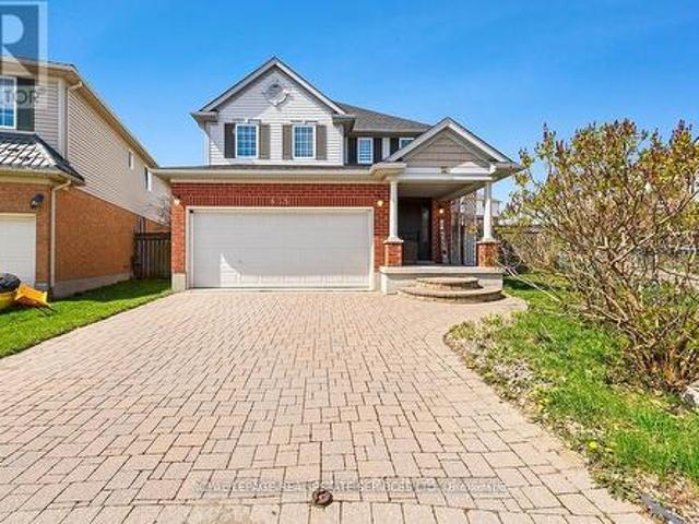 635 Commonwealth Crescent, Kitchener, ON, N2E 4J9 house for sale | Listing ID X13748 | Royal LePage