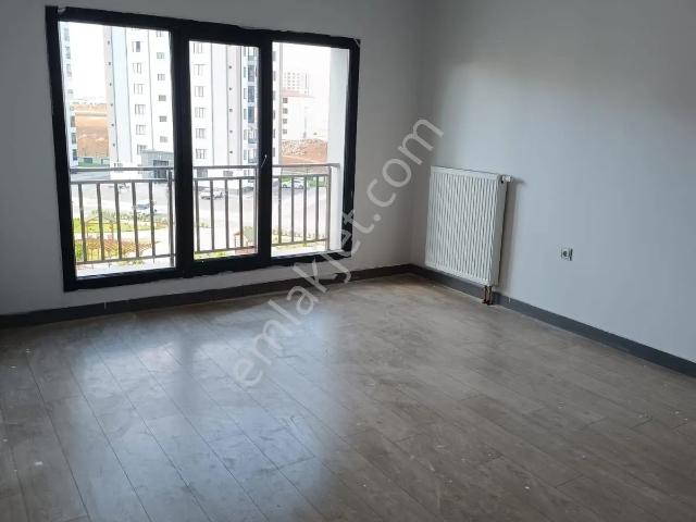 635 Konutlarında Kiralık 2+1 Daire