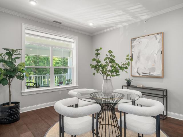 635 Old Post Road Unit 2 303, Sharon, US, MA