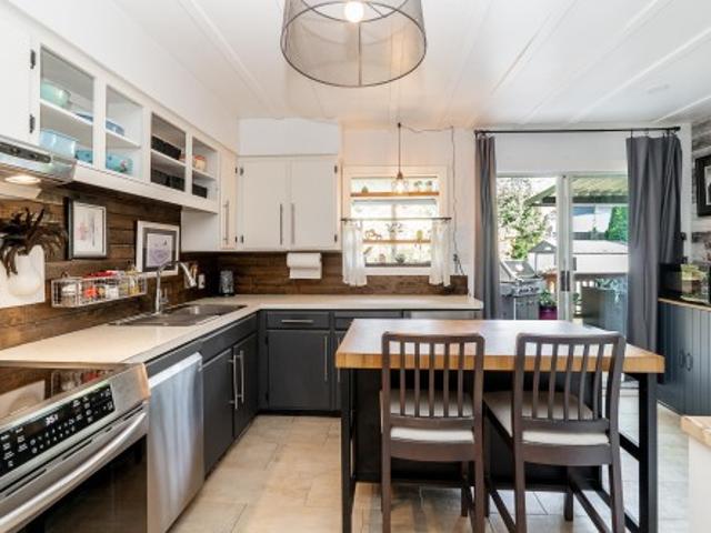 635 Midvale Street, Coquitlam, BC, V3J 6M1 house for sale | Listing ID R3154 | Royal LePage