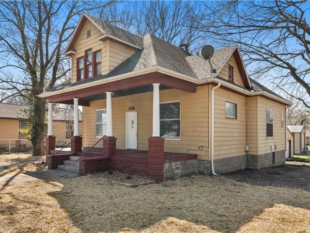 635 N Cedar Street