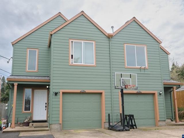 635 SW Pioneer Dr, Willamina, OR 97396