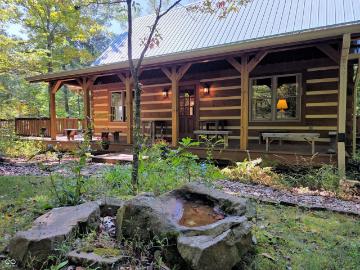 6368 Bluebird Trl, Nashville, IN