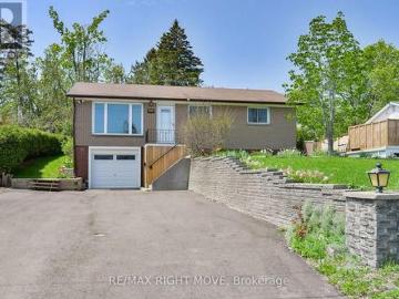 636 Mississaga Street W, Orillia, ON, L3V 3C6 house for sale | Listing ID S12964 | Royal LePage
