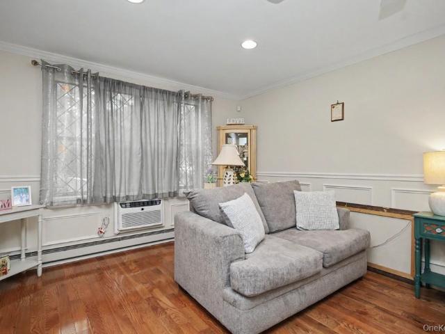 636 Sierra Vista Lane