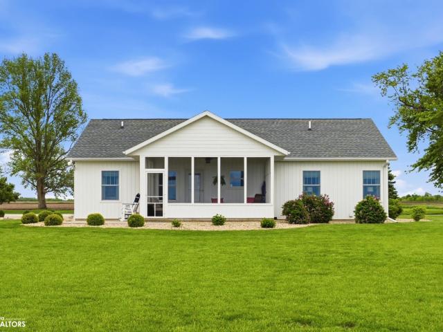 636 Township Road 1400E