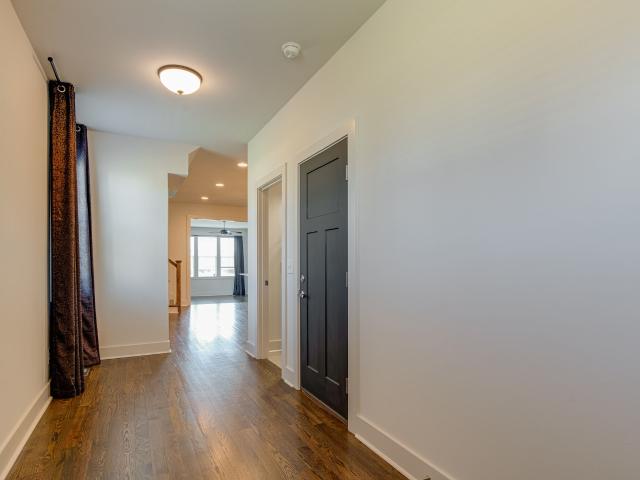 636B Vernon Ave
