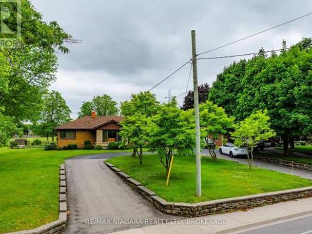 6378 Mountain Road, Niagara Falls Stamford, ON, L2E 6S4 house for sale | Listing ID X12165 | Royal LePage